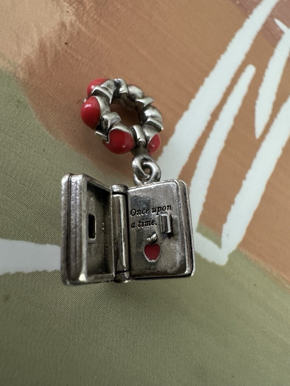 Genuine Pandora Silver Disney Snow White Seven Dwarfs Book 797167ENMX Charm GUC